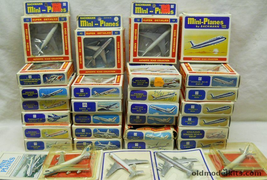 Bachmann Big Lot 'O 31 Bachmann Mini-Planes plastic model kit